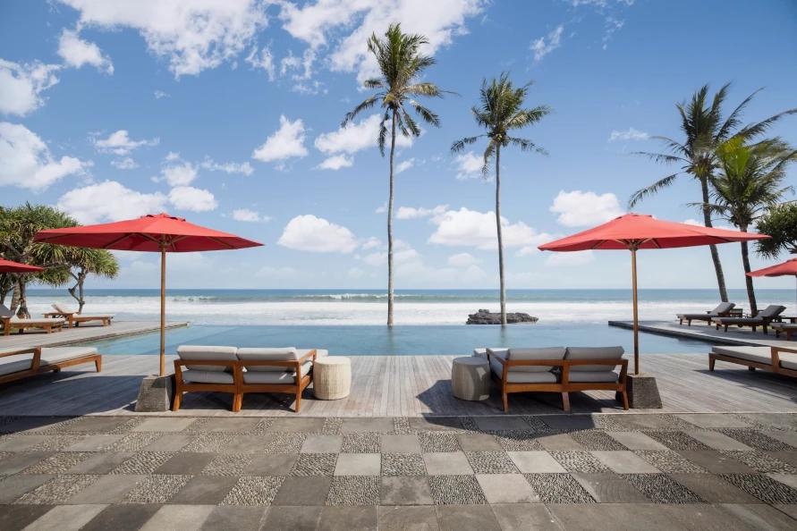 Beachfront pool experience available with Nakula points