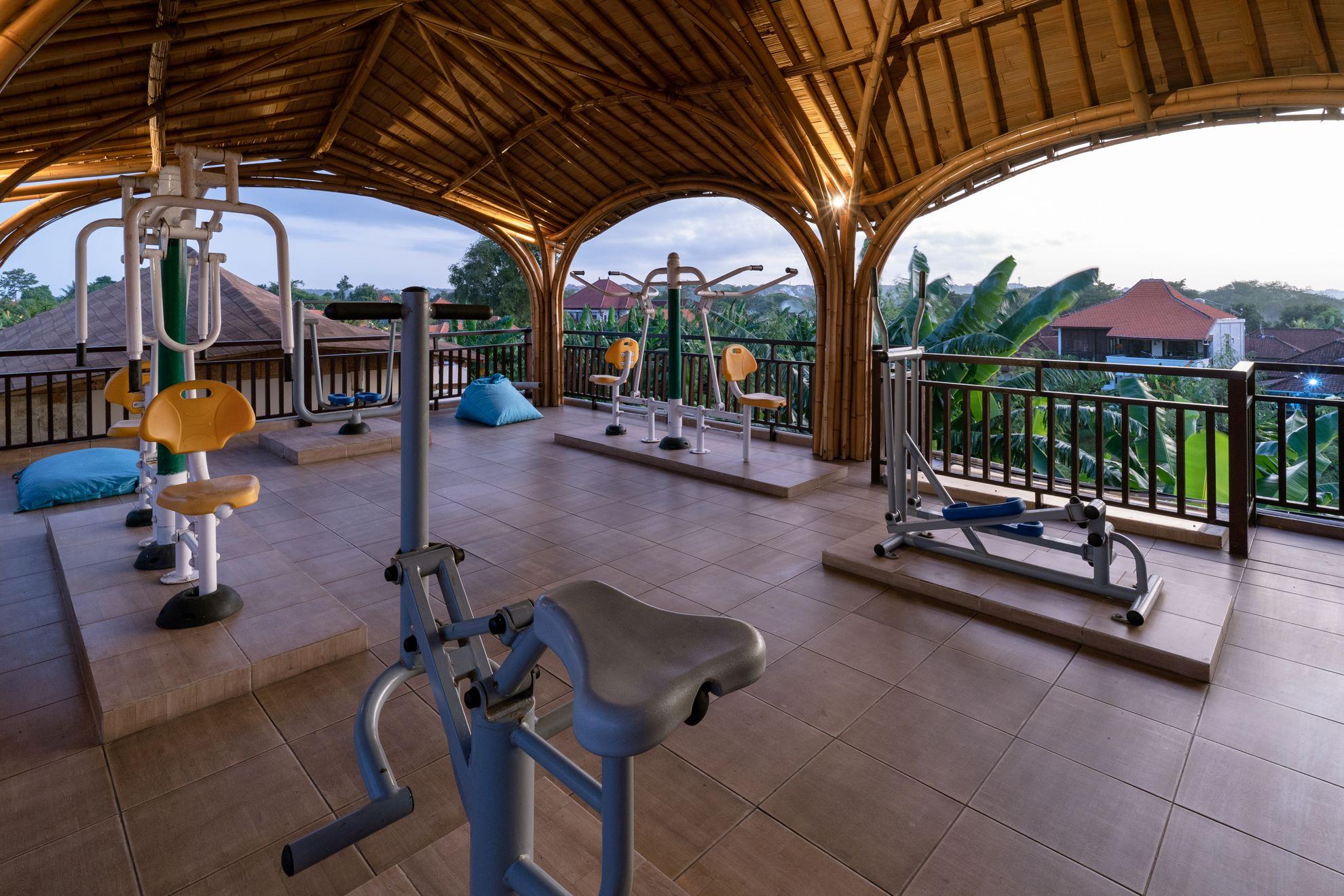 bali-sunshine-rooftop-gym