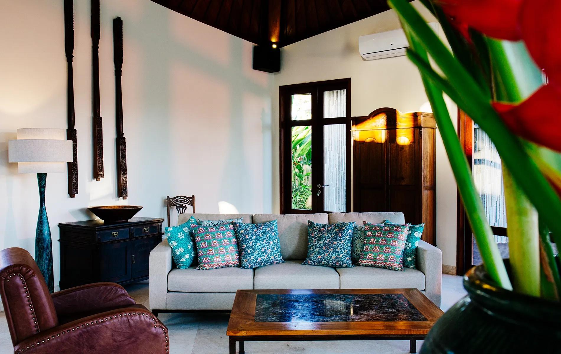 sittingenclave-umahdaun-5br-tp-ov-14042025