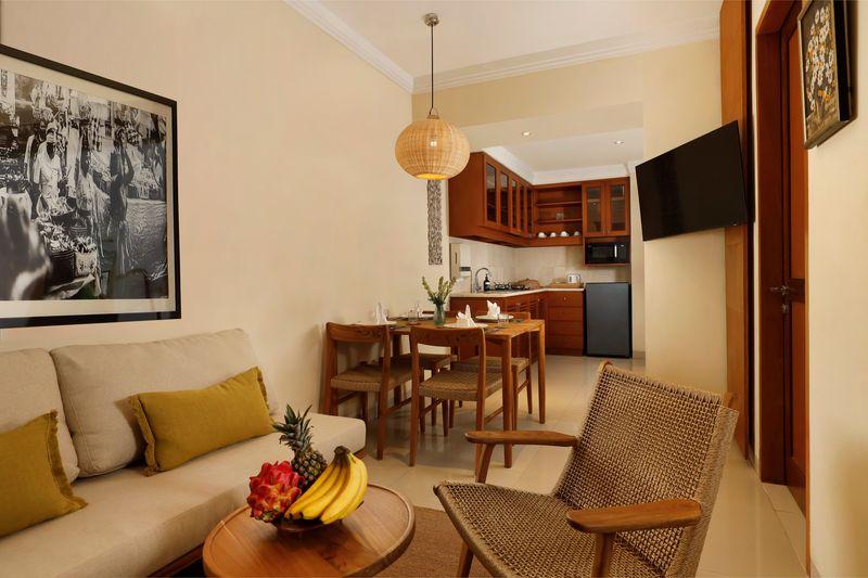 sara-residence-suiteroom-living