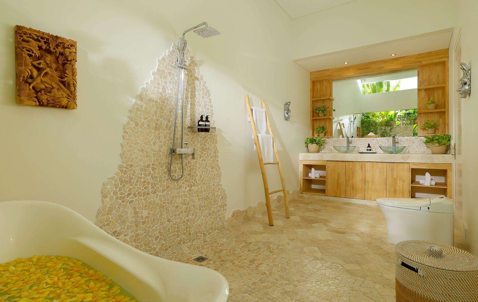 tns-sanur-masterbath2