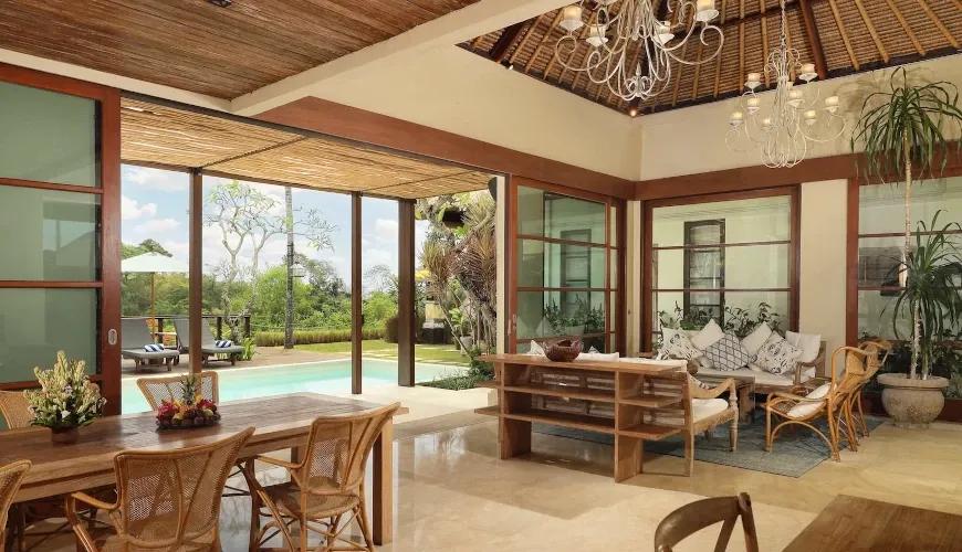 Spacious open-plan dining and living area at Villa Grasshopper.