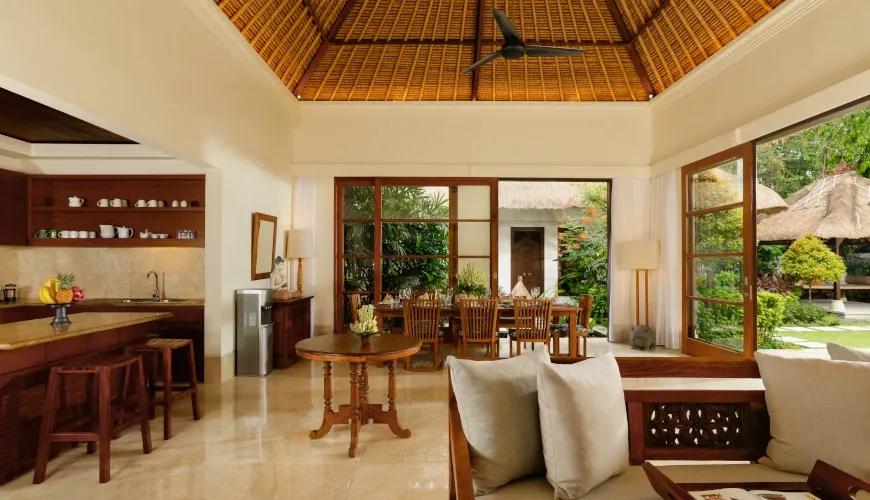 Elegant dining area at Villa Ohm
