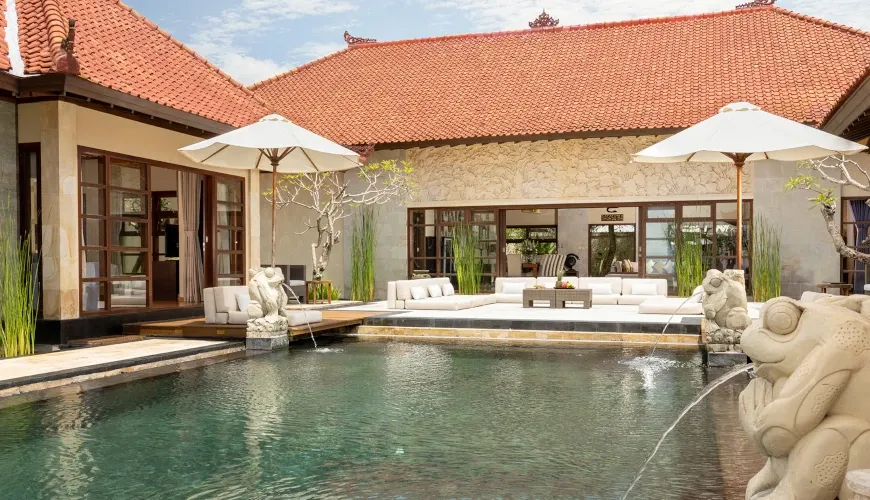 Stunning swimming pool, relaxing lounge area at Villa Nagasutra
