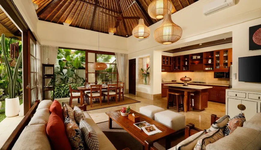 Fully equipped kitchen, comfortable living room at Villa Nayra