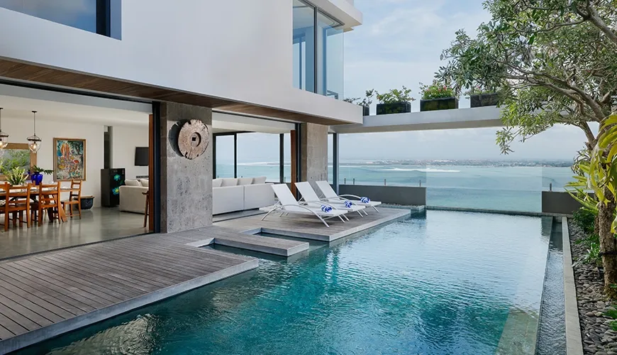Luxury Bali villa with infinity pool and ocean view at Villa Santos Cliff View