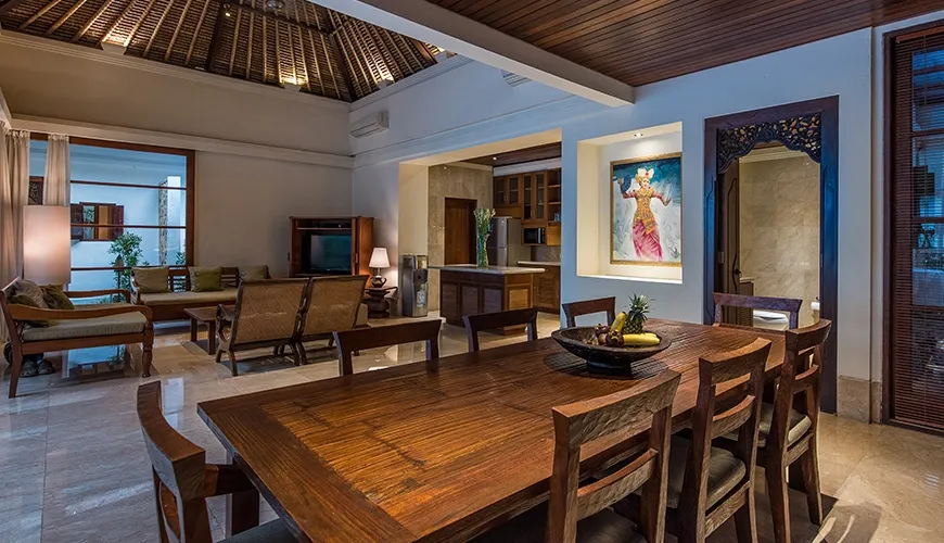 Spacious dining area leading to kitchen and living space at Villa Senada