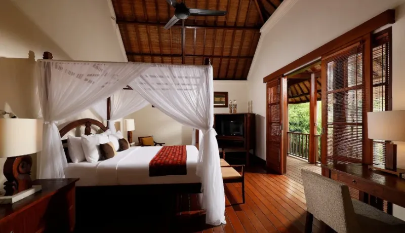 Spacious master bedroom, private balcony at Villa Shanti