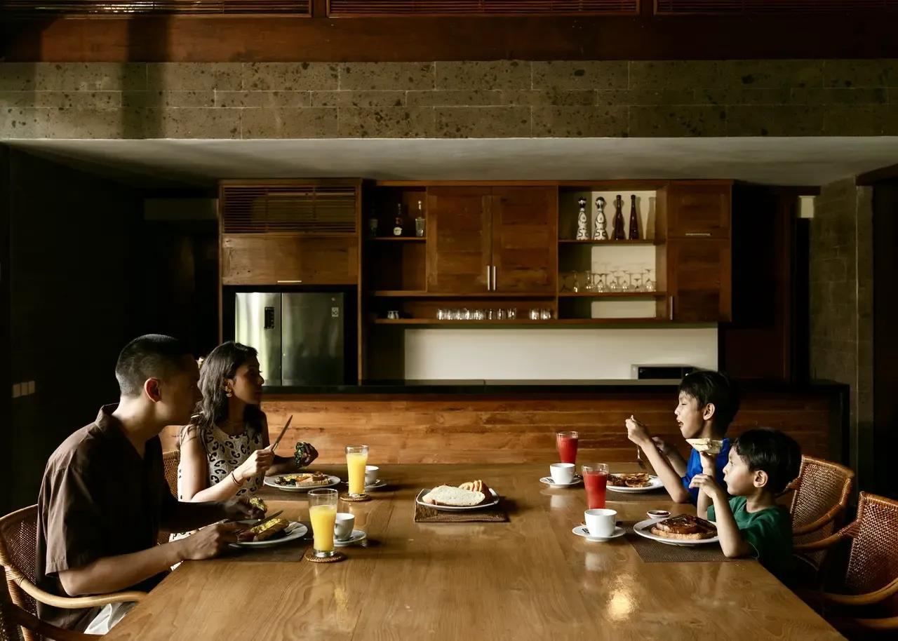 why private villas are more comfortable for family